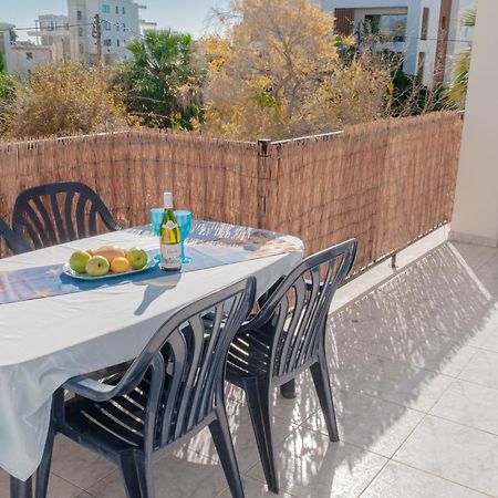 Cozy 1 Bedroom Apartment In Walking Distance To The Municipal Beach Paphos Exteriör bild