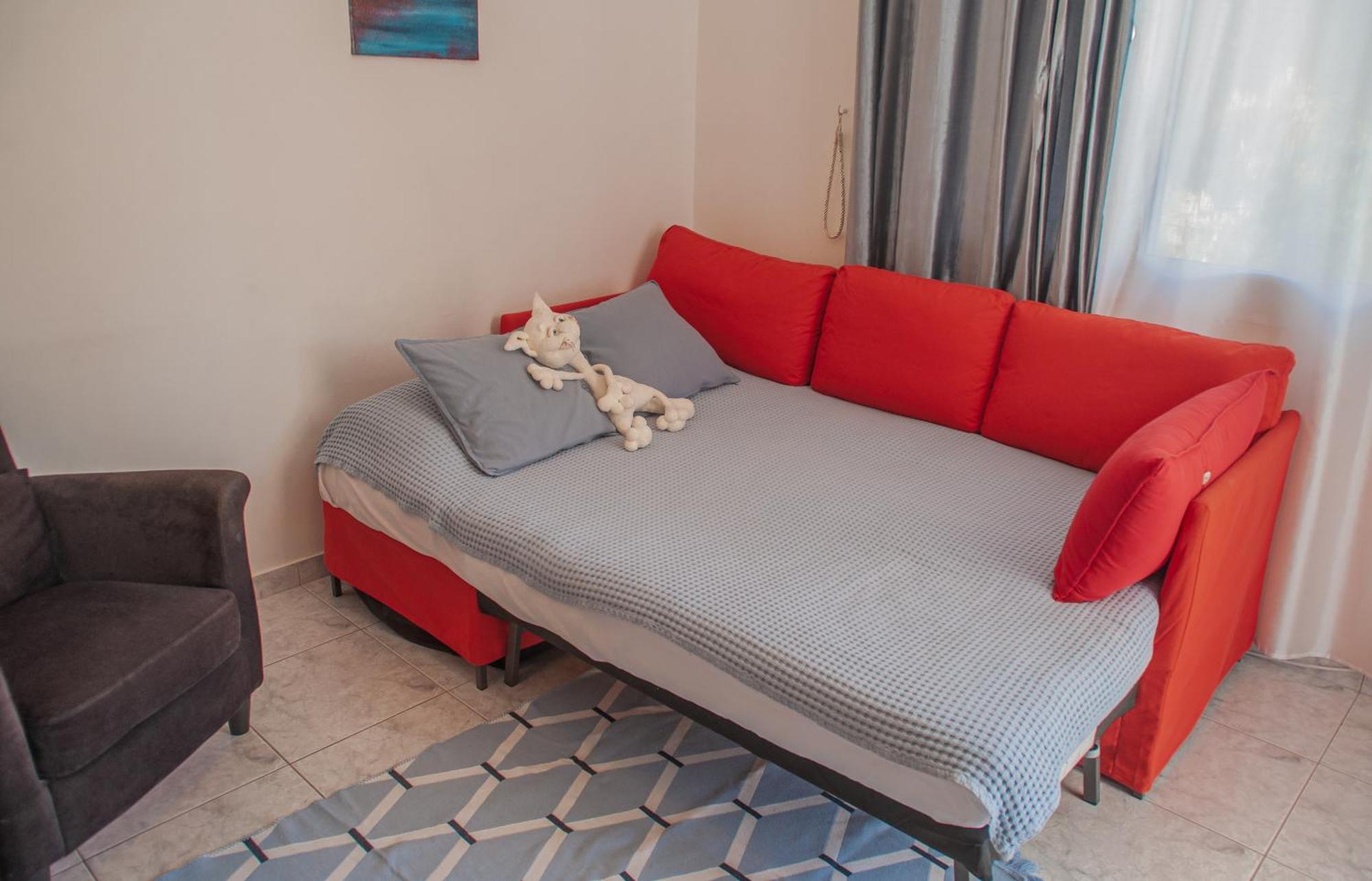 Cozy 1 Bedroom Apartment In Walking Distance To The Municipal Beach Paphos Exteriör bild