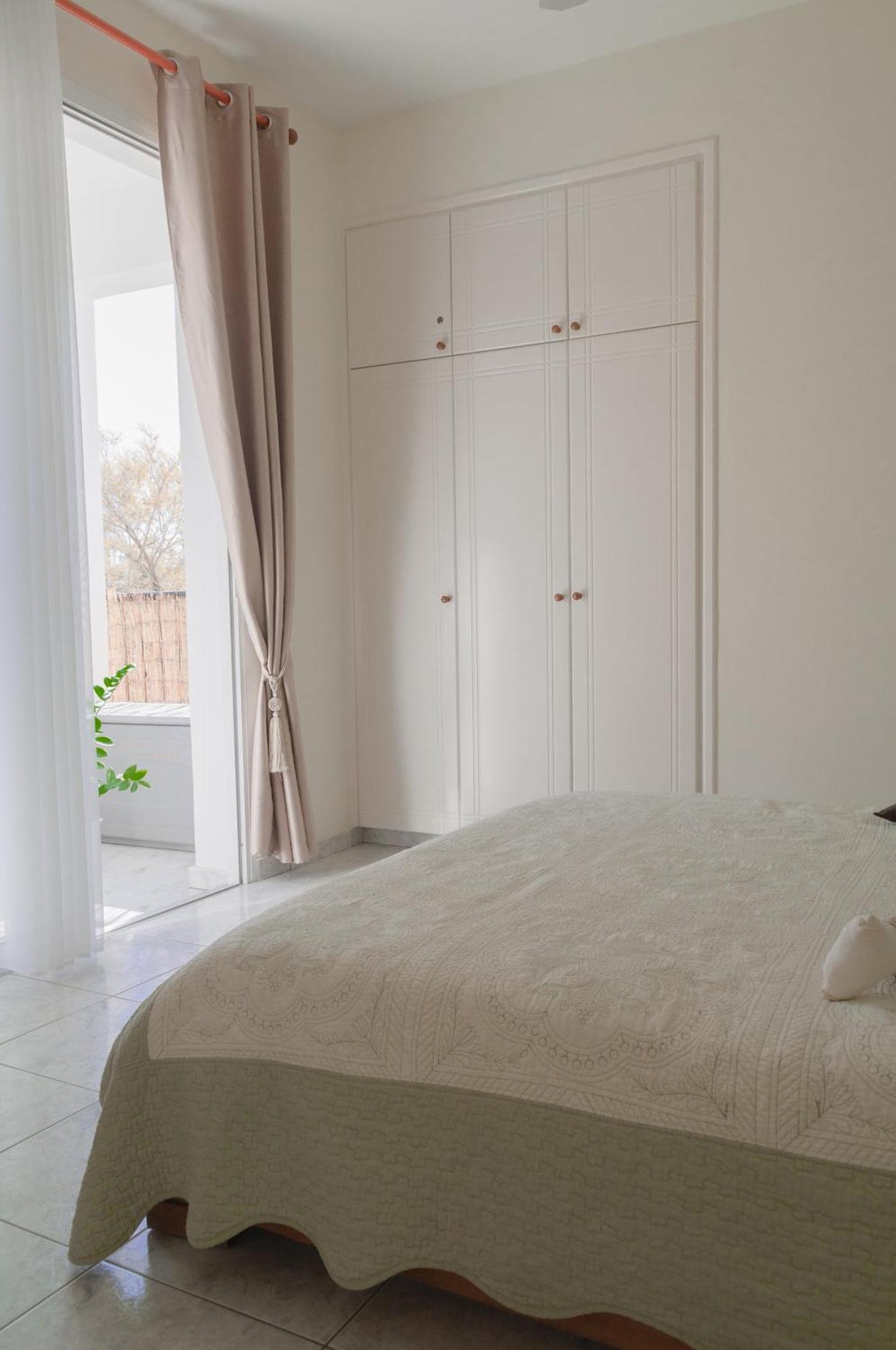 Cozy 1 Bedroom Apartment In Walking Distance To The Municipal Beach Paphos Exteriör bild